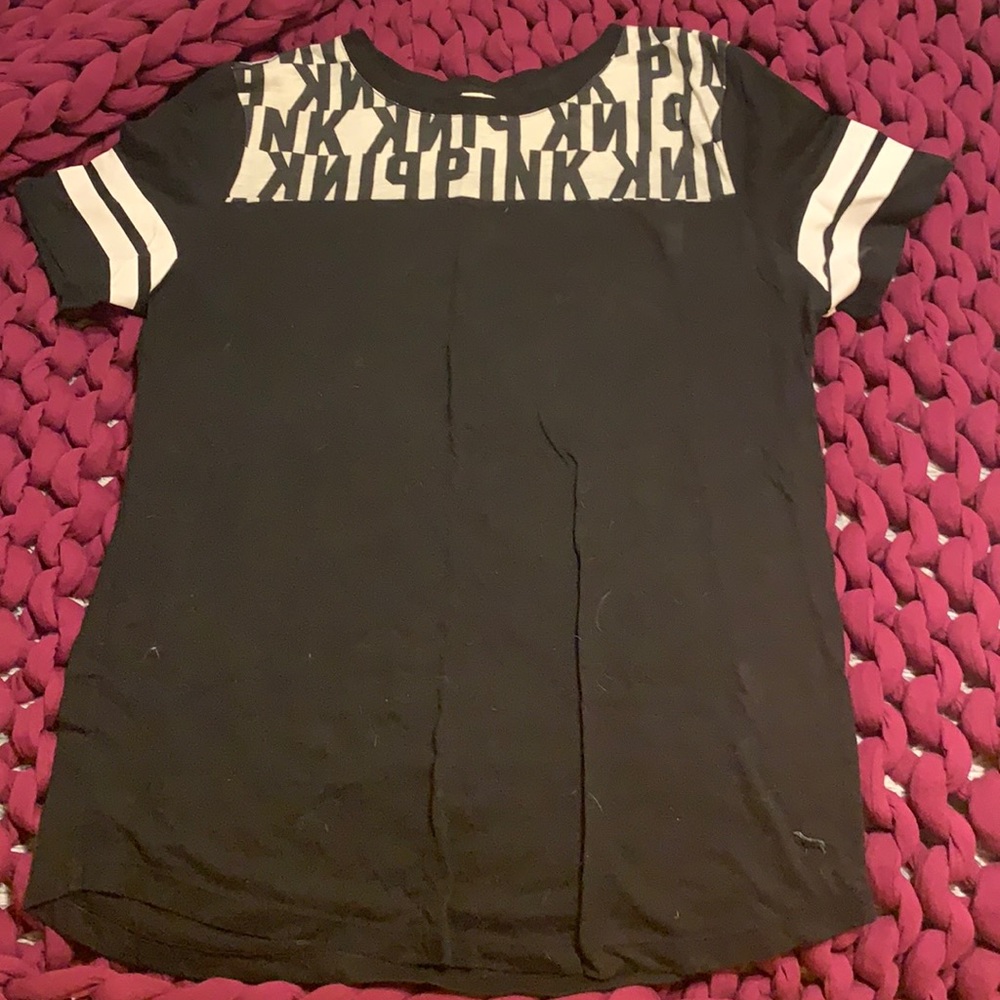 VS/PINK Women’s t shirt